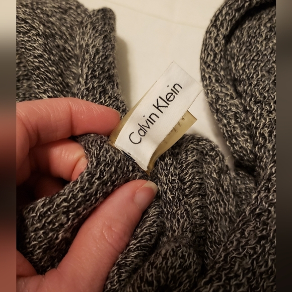 Calvin Klein Infinity Scarf - Picture 6 of 8